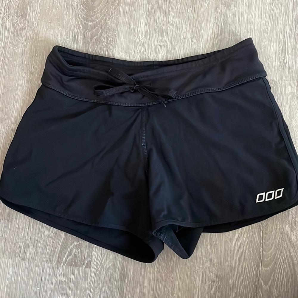 Lorna Jane workout shorts